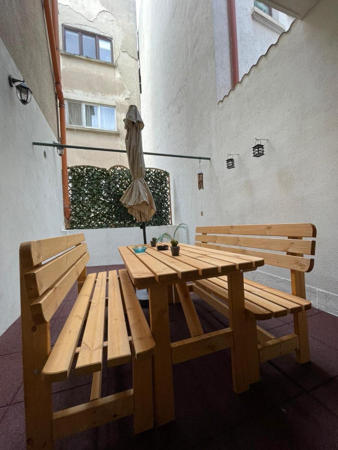 Central Apartment W/ Fire Place - Ground Floor Bucareste Exterior foto